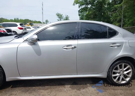 2012 Lexus Is 250 z USA, uszkodzony, nr VIN JTHCF5C20C2035652